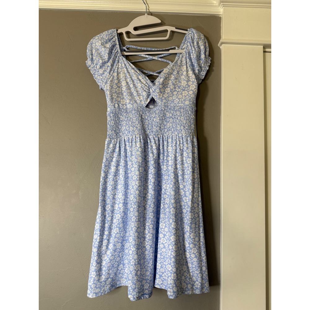 No Boundaries Polished Blue Floral Smocked Waist Dress XS 1 Cutout Strappy Back